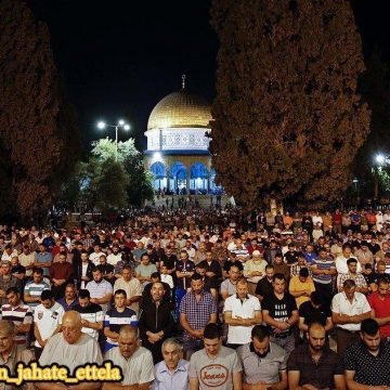 تصویر: نماز تراویح در شبهای ماه مبارک رمضان در مسجدالاقصی