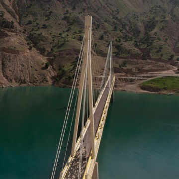 افتتاح نخستین پل کابلی نفت و گاز ایران امروز به بهره برداری رسید.