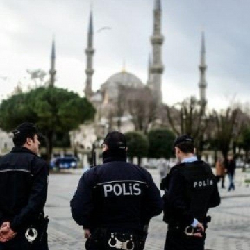 سه مسافر ایرانی به گروگان گرفته شده در ترکیه، روز جمعه با تلاش نیروهای پلیس در استانبول، از دست آدم ربایان آزاد شدند