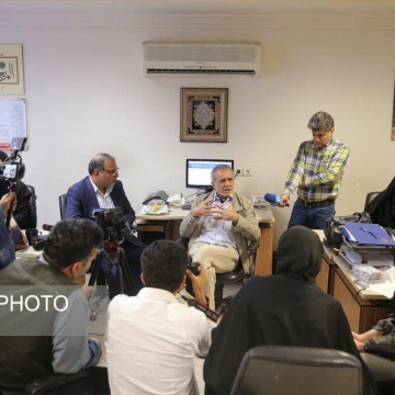 کمیته رفع حصر فراکسیون امید ظهر امروز با آقای لاریجانی دیدار و گفت‌وگو کردند