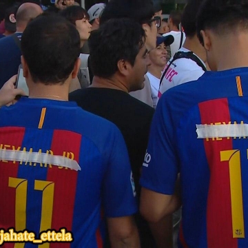 واکنش جالب بعضی از هواداران بارسلونا به رفتن نیمار از این باشگاه در آستانه ال کلاسیکو