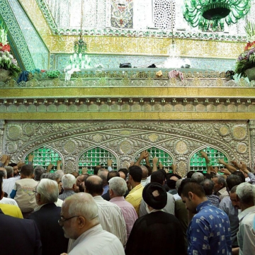 فضای داخلی ضریح مطهر حضرت رضا(ع) روشن شد