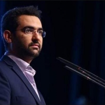 وزیر ارتباطات: بررسی حقوقی درباره حذف برنامه‌های ایرانی در گوگل‌پلی انجام شد.
