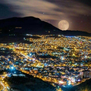 نمایی زیبا از شب های سنندج از کوه آبیدر