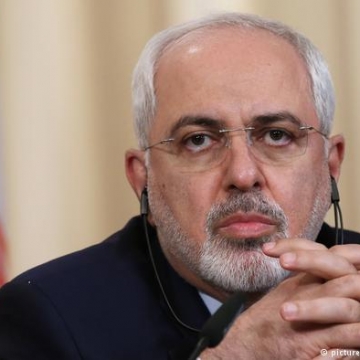 وزیر خارجه ایران در نشستی رسانه‌ای اعلام کرد که پیروی اروپا از آمریکا به معنای پایان برجام خواهد بود
