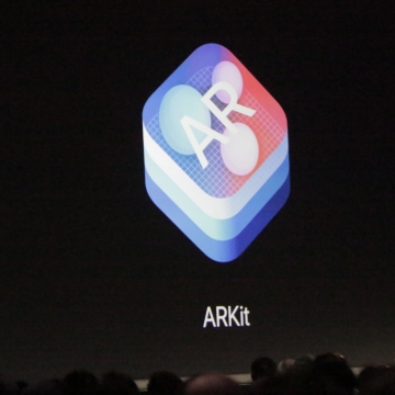 این اپ با استفاده ARKit اپل میتونه فایل های اکسل رو روی میزتون بزاره