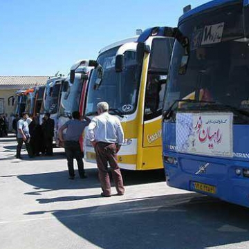 اسکورت اتوبوس‌های راهیان نور توسط خودروهای سپاه