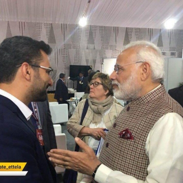 محمد جواد آذری جهرمی  در حاشیه اجلاس جهانی فضای مجازی با نارندرا مودی نخست وزیر هند دیدار کرد