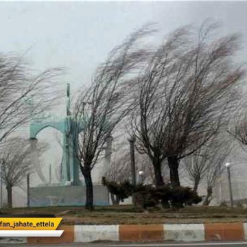 باد شدید اردبیل را درنوردید