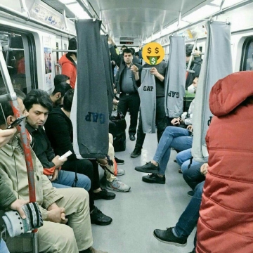 همین روزاست که مسافرا رو از مترو بندازن بیرون