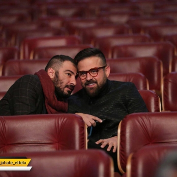 هومن سیدی و نوید محمدزاده در مراسم افتتاحیه سی و ششمین جشنواره فیلم فجر
