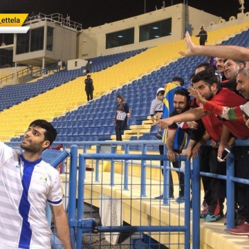 سلفی مهدی طارمی با هواداران ایرانی پس از برد مقابل تراکتورسازی