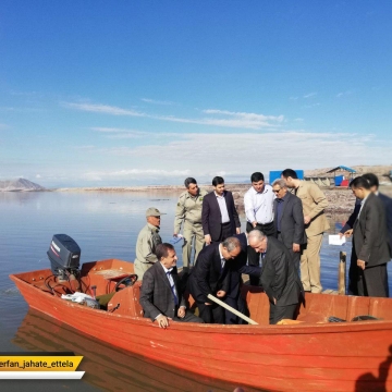 بازدید معاون اول رئیس جمهوری از دریاچه ارومیه