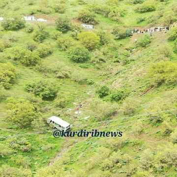 سقوط مینی بوس به دره در شهرستان مریوان استان کردستان با ۱۳ مصدوم و ۲ فوتی