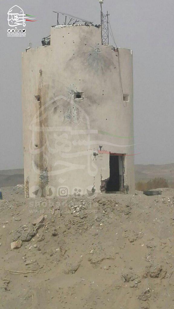 تصویری از برجک چاه لشکری میرجاوه که صبح امروز توسط اشرار مورد هجوم قرار  گرفت.