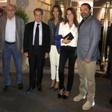 نیکولاسارکوزی  و همسرش پس از شام به دعوت سعد حریری نخست وزیر لبنان در بیروت