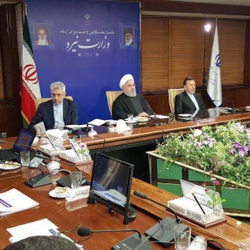 روحانی:در فصل تابستان مشکل تأمین آب و برق را داریم