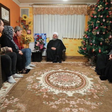 رئیس جمهور با “هاسو کشیش دانیلیان” جانباز ارمنی دیدار و گفت وگو کرد