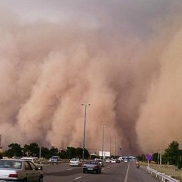 گرد و غبار برق ۲۳ روستای ریگان کرمان را قطع کرد