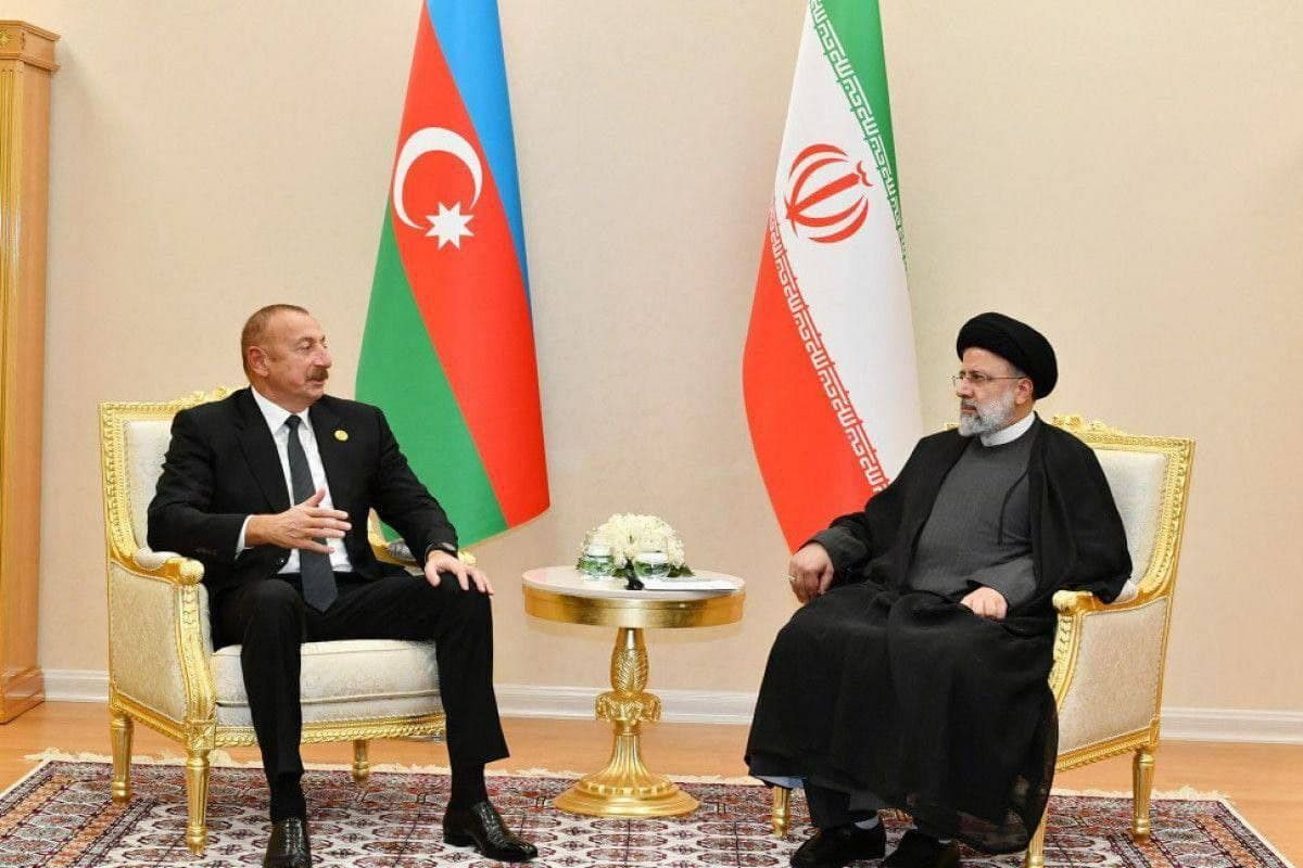 دیدار روسای جمهوری اسلامی ایران و جمهوری آذربایجان در عشق آباد
