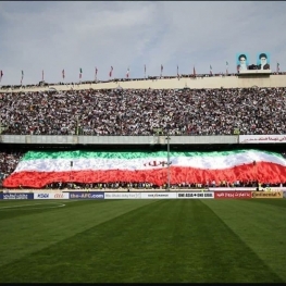 صدور مجوز حضور تماشاگران در بازی ایران و عراق/ بانوان هم به ورزشگاه آزادی می آیند