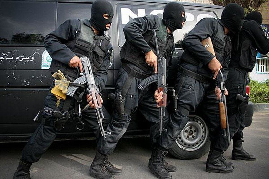 گروگانگیری در آجودانیه تهران | درگیری مسلحانه بین پلیس و متهمان