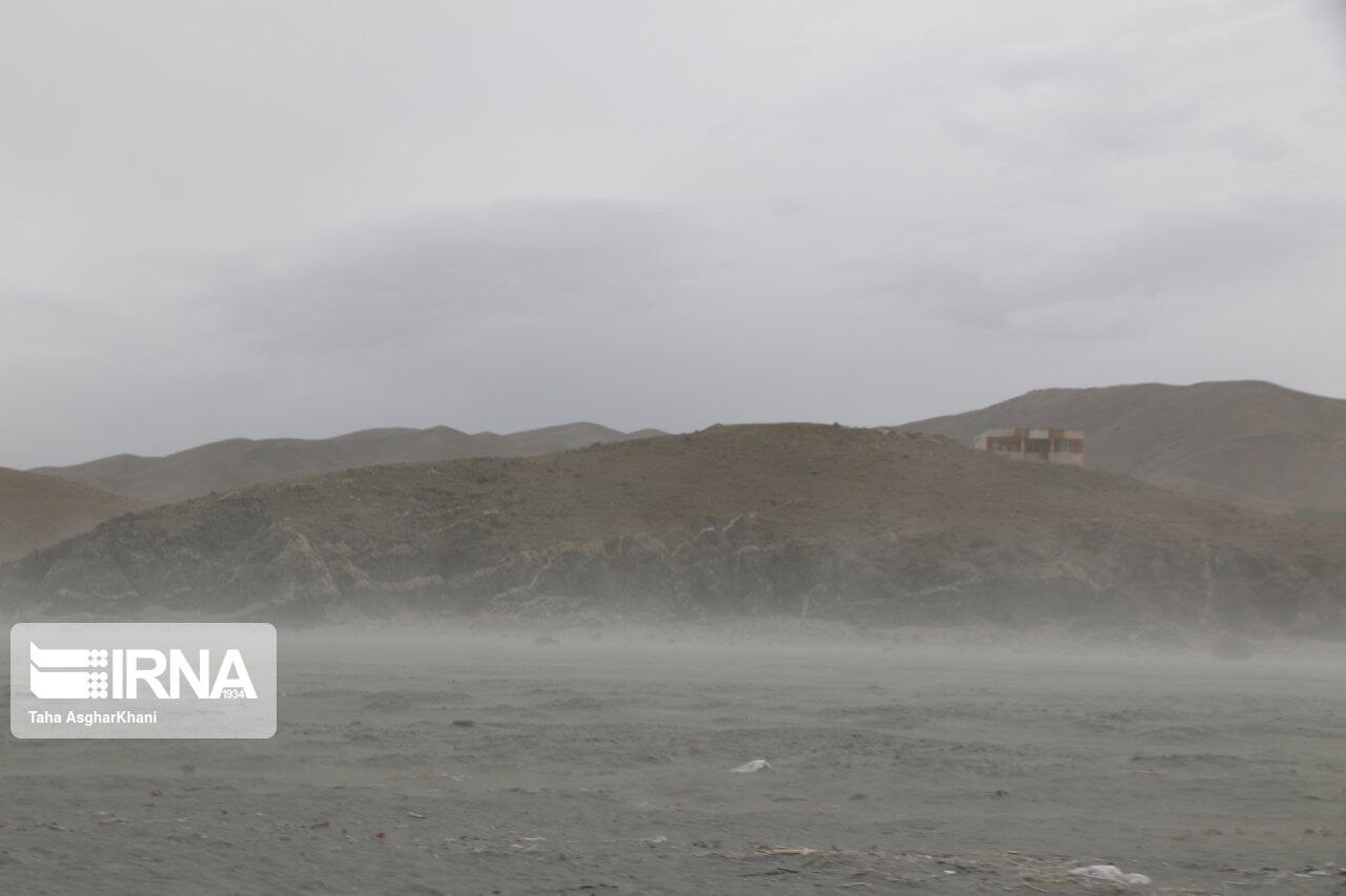 تبعات توفان‌های نمکی دریاچه ارومیه