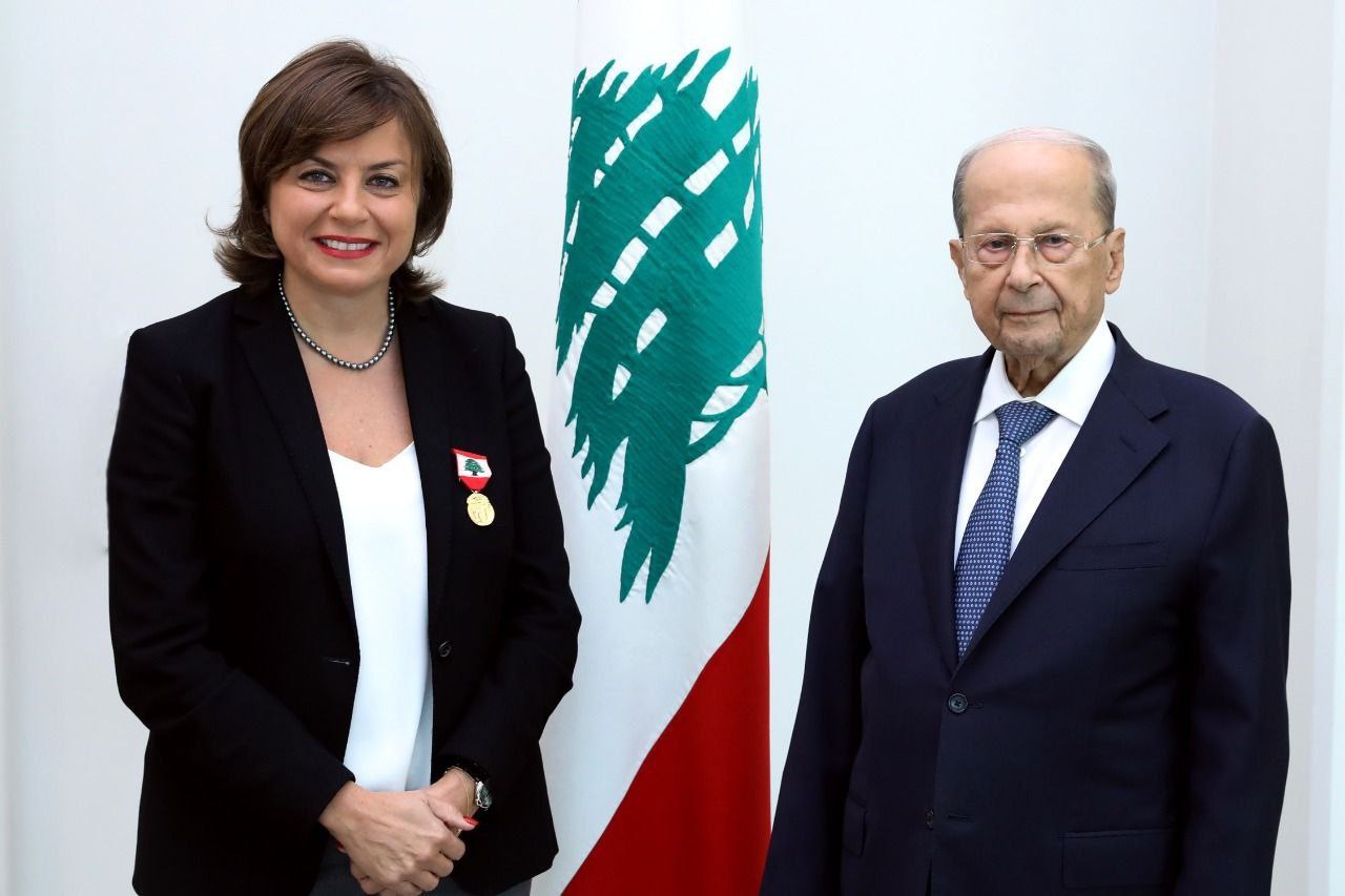 میشل عون رئیس جمهور لبنان در آخرین روز حضورش در این منصب دخترش را هم از مواهب و مدال های دولتی بی بهره نگذاشت
