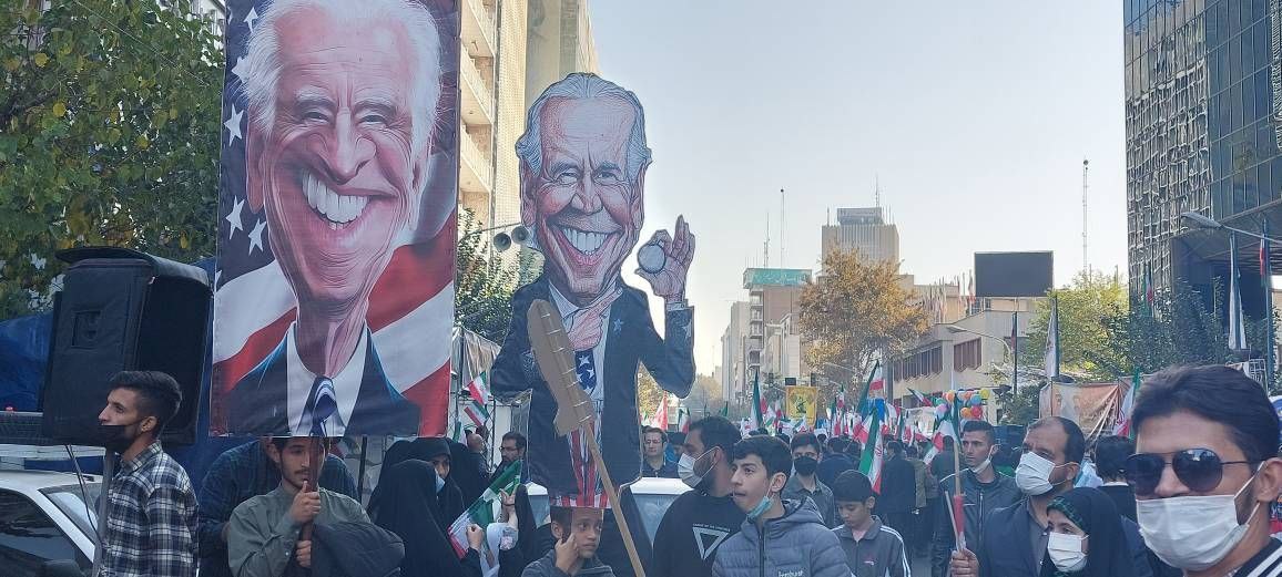 گزارش ایسنا از حاشیه راهپیمایی ۱۳ آبان