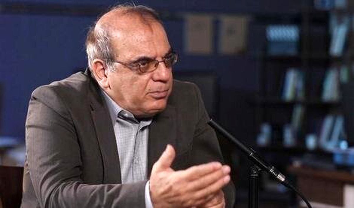 عباس عبدی: از ابتدا دیدار بازیکنان تیم ملی فوتبال با رئیس‌جمهور اشتباه بود