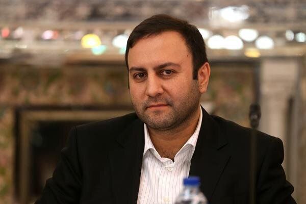 نماینده تهران: قیمت دلار در بودجه سال آینده ۲۳ هزار تومان در نظر گرفته شده