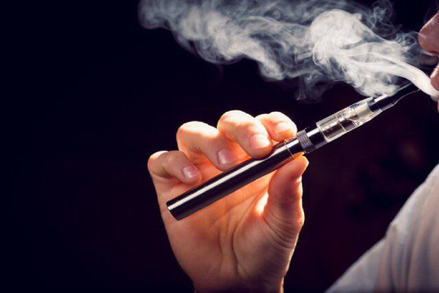 ۷۰۰۰ ماده شیمیایی در دود سیگار/انفجار باتری سیگار الکترونیک