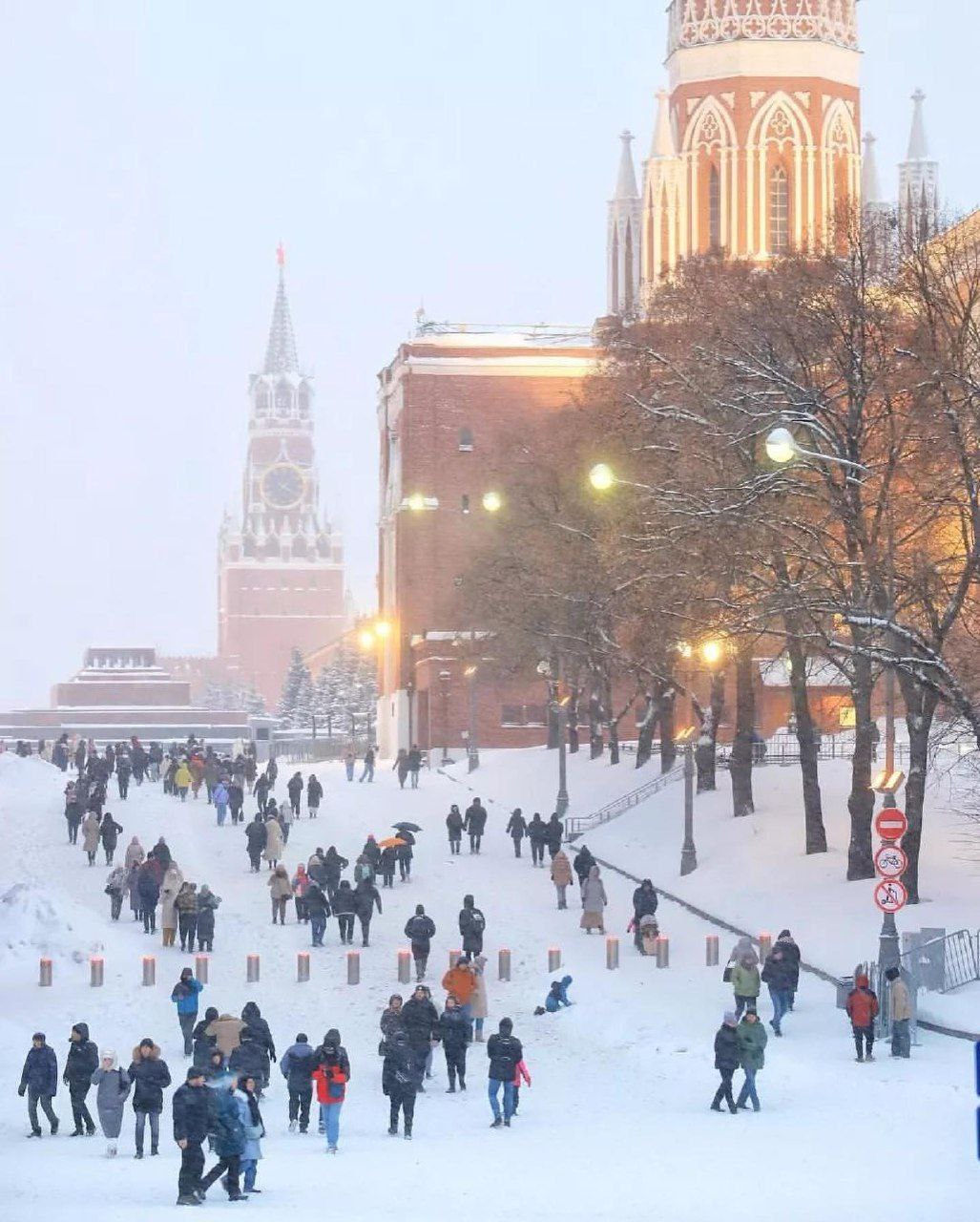 سنگین ترین برف در ١۴۵ سال گذشته مسکو
