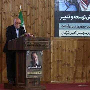 بیژن زنگنه: سال ۸۱ امیر قطر گفت به پارس جنوبی غبطه می‌خورم؛ ما در چنین وضعیتی بودیم